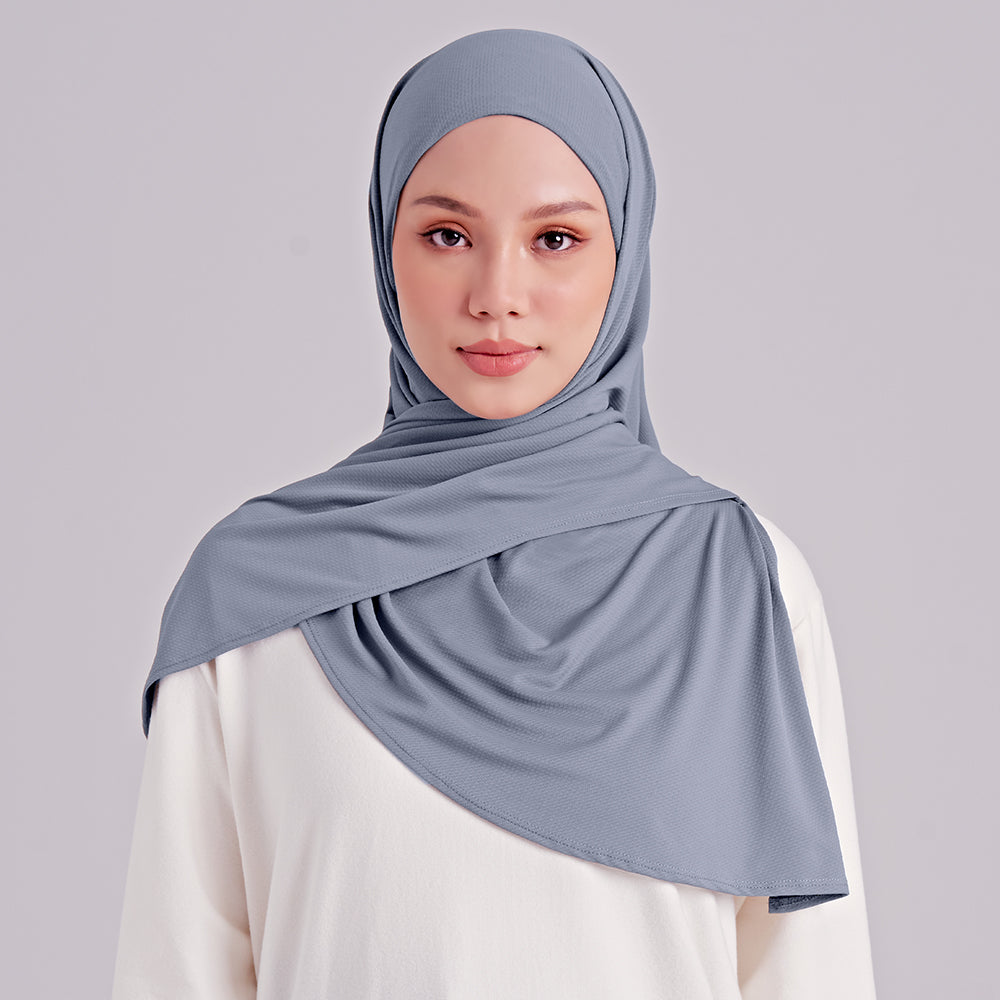 Najwaa Sport Shawl in Dribble main image 0