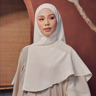 Mina Khimar in White