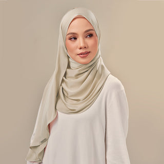 Inaya in Taupe