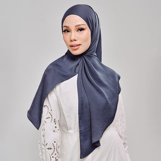 Niya Satin in Admiral - Instants - TudungPeople