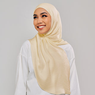 Niya Satin in Beige