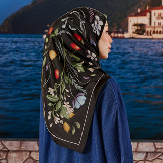 Vintage Summer - Blackberry (SQ) - Prints - TudungPeople