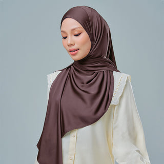 Inaya in Dark Brown