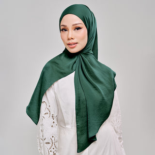 Niya Satin in Fir