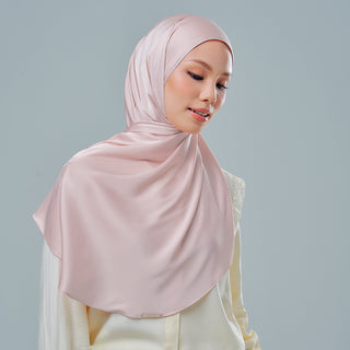 Inaya in Frosted Tulip