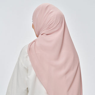 Nluxe in Melanie