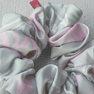 Minimalist Floral - Mint Scrunchie