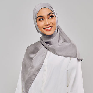 Niya Satin in Oslo - Instants - TudungPeople