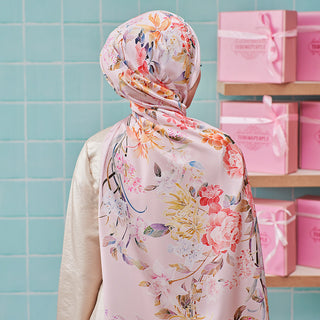 LE Batik Floral in Pale Pink