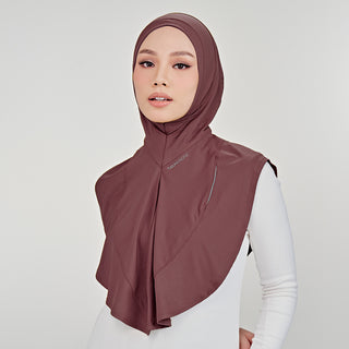 Najwa Sport Hijab in STRIKER
