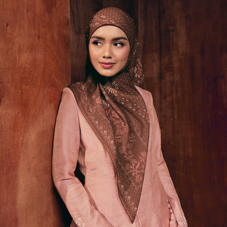 Cross Stitch - Cinnamon (SQ)