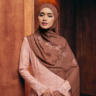 Cross Stitch - Cinnamon