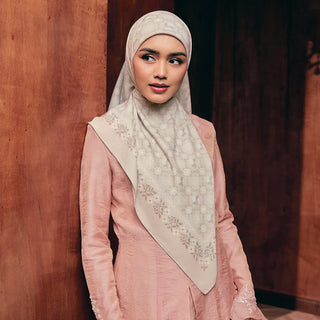 Cross Stitch - Platinum (SQ)