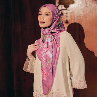 LE Heirloom - Dark Puce (SQ) - Prints - TudungPeople