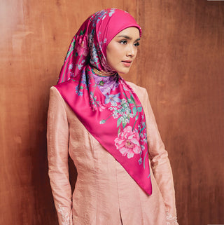 LE Heirloom - Magenta (SQ) - Prints - TudungPeople