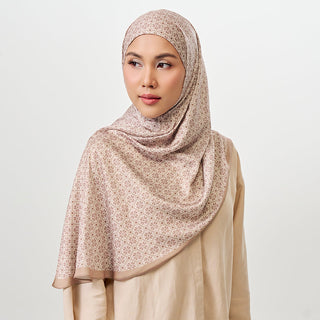 Niya Neu - Sand (SQ)