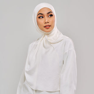 Niya Satin in Chalk - Instants - TudungPeople