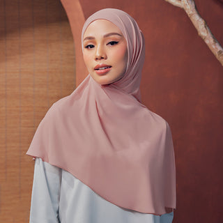 Niya Chiffon 2.0 in Elle