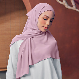 Niya Chiffon 2.0 in Lola