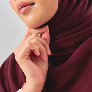 Niya Chiffon 2.0 in Dark Ruby