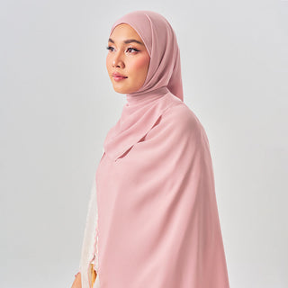 Niya Chiffon 2.0 in Elle