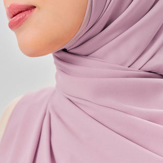 Niya Chiffon 2.0 in Lola