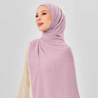 Niya Chiffon 2.0 in Lola