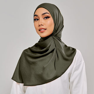 Niya Satin 2.0 in Aventurine