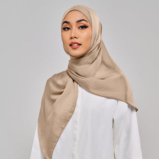 Niya Satin 2.0 in Macchiato
