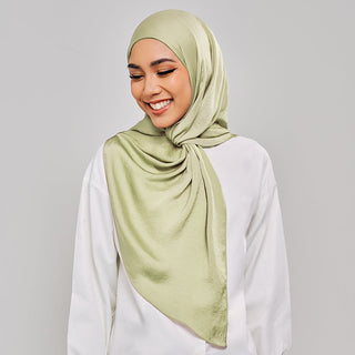 Niya Satin 2.0 in Olivine