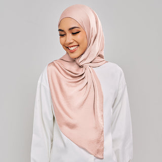 Niya Satin 2.0 in Peony