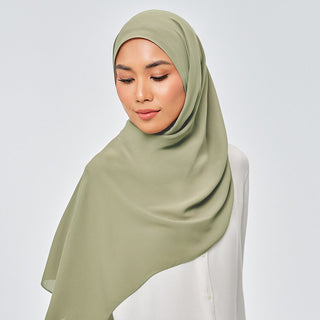 Nluxe in Basil