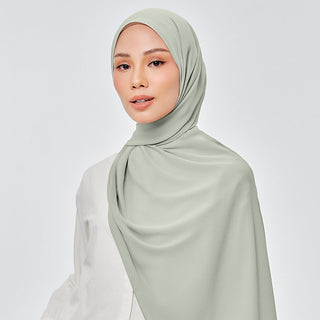Nluxe in Spearmint