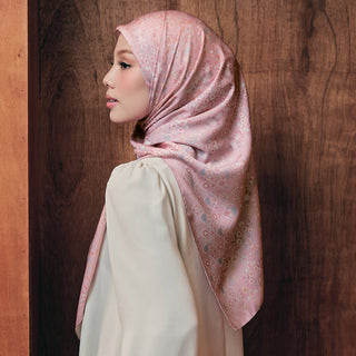 Trinket - Lilyrose (SQ)