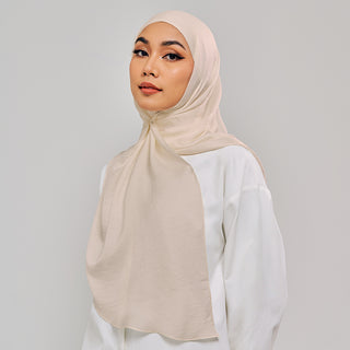 Niya Satin in Melon