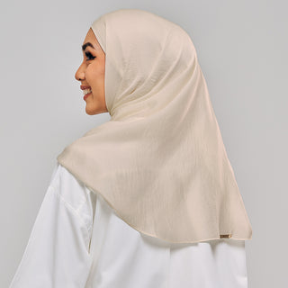Niya Satin in Melon