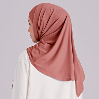 Najwaa Sport Niya in Daring