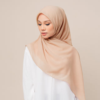 Suri - Ginger (SQ)
