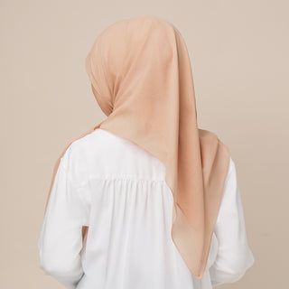 Suri - Ginger (SQ)