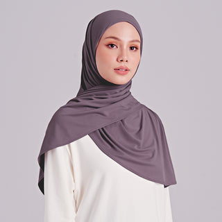 Najwaa Sport Niya in GRAVITY