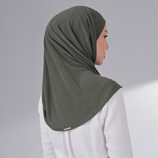 Niya in Kohl
