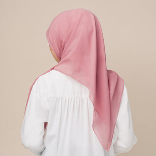 Suri - Lily (SQ)