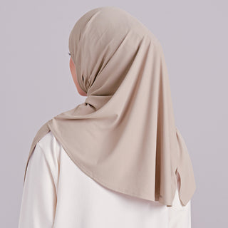 Najwaa Sport Niya in Umpire